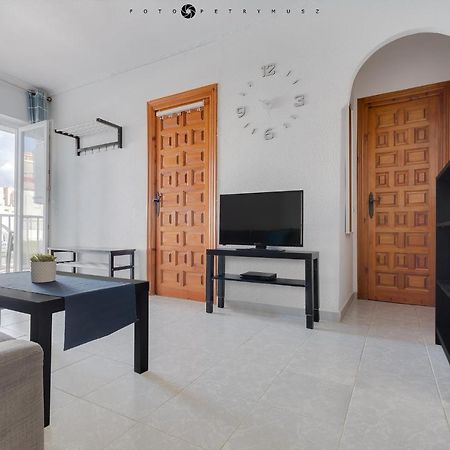 Apartment With Pool, Sea Views & Balcony Less Than 10Min Walk To La Mata Beach! Torrevieja Eksteriør bilde