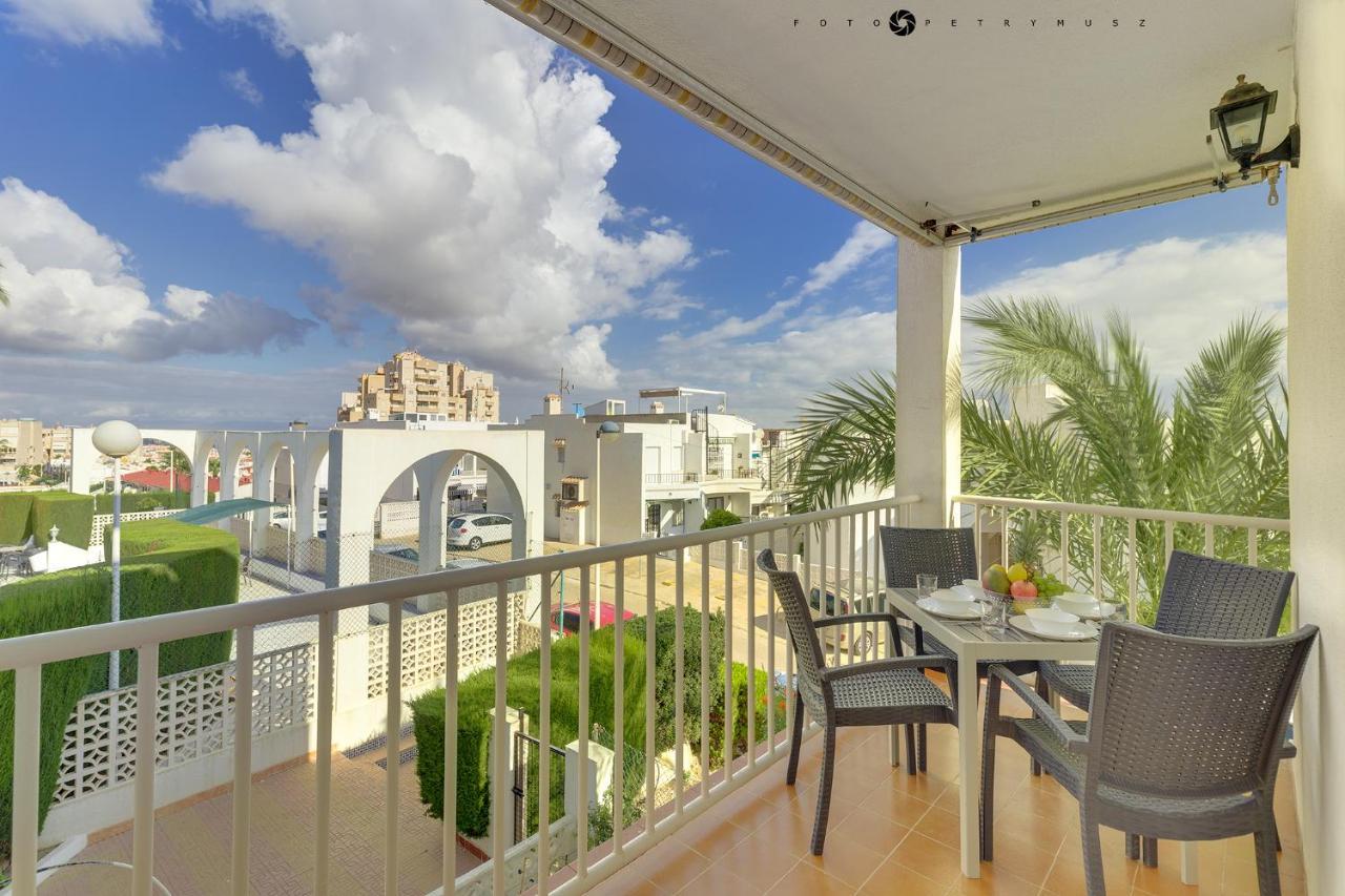 Apartment With Pool, Sea Views & Balcony Less Than 10Min Walk To La Mata Beach! Torrevieja Eksteriør bilde